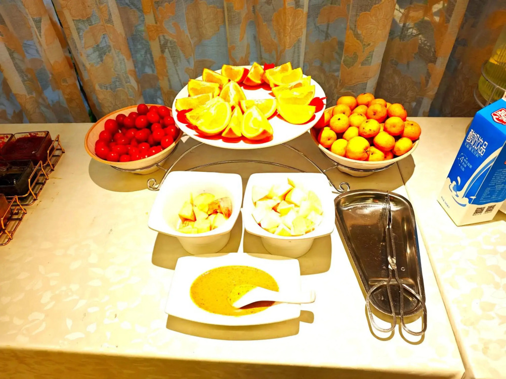 Guangzhou Mingyue Hotel