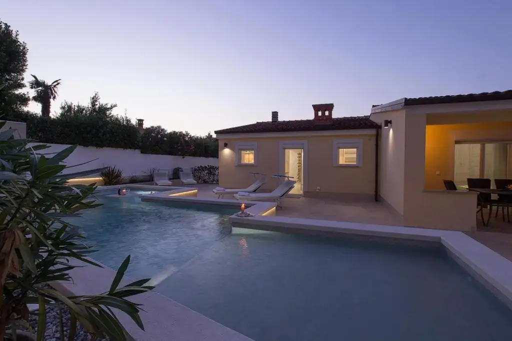 Charming villa Manuela with wonderful pool near the beach