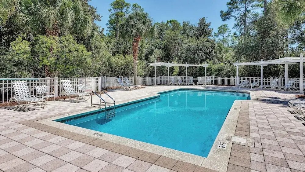 Close to the Beach & Close to the Pool