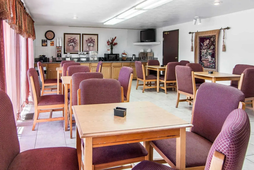 Bridgeway Inn & Suites - Portland Airport