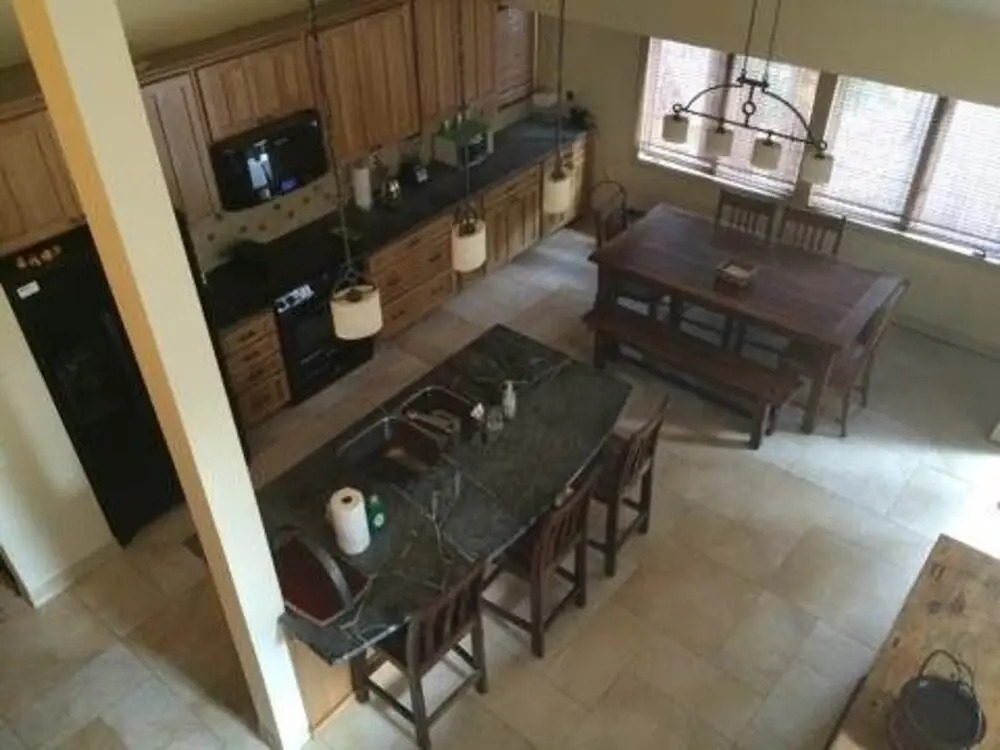 Mountainback 54 Loft Corner 3 Br Home by Redawning