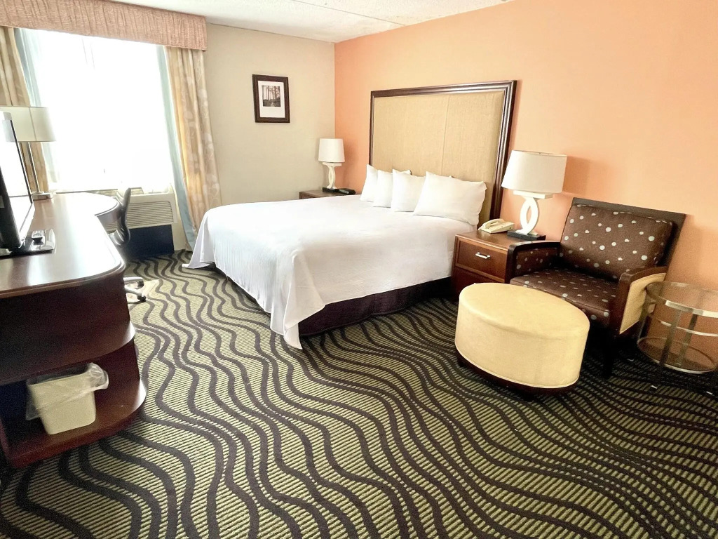 Fairbridge Hotel Cleveland East