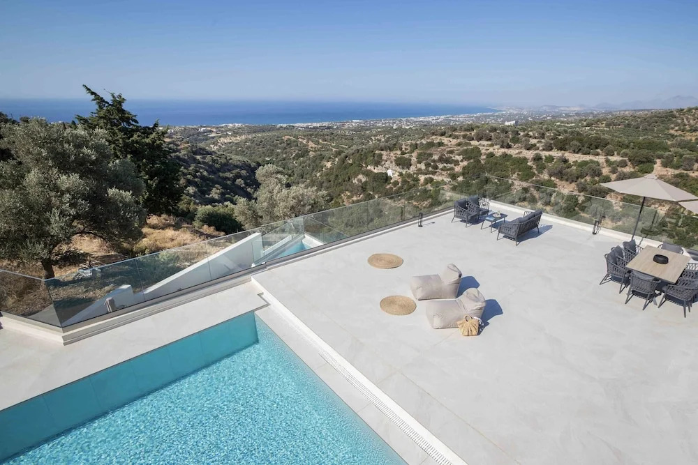 Villa Santa Ιrini 3 - With Heated Pool