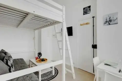 Magnifique Studio 1BR/4P - Guy Moquet / Brochant