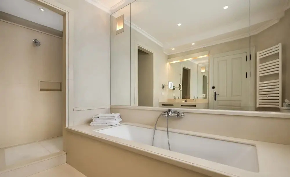 Genteel Home Contratacion