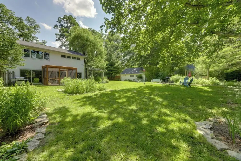 Spacious & Updated Farmhouse in Yellow Springs