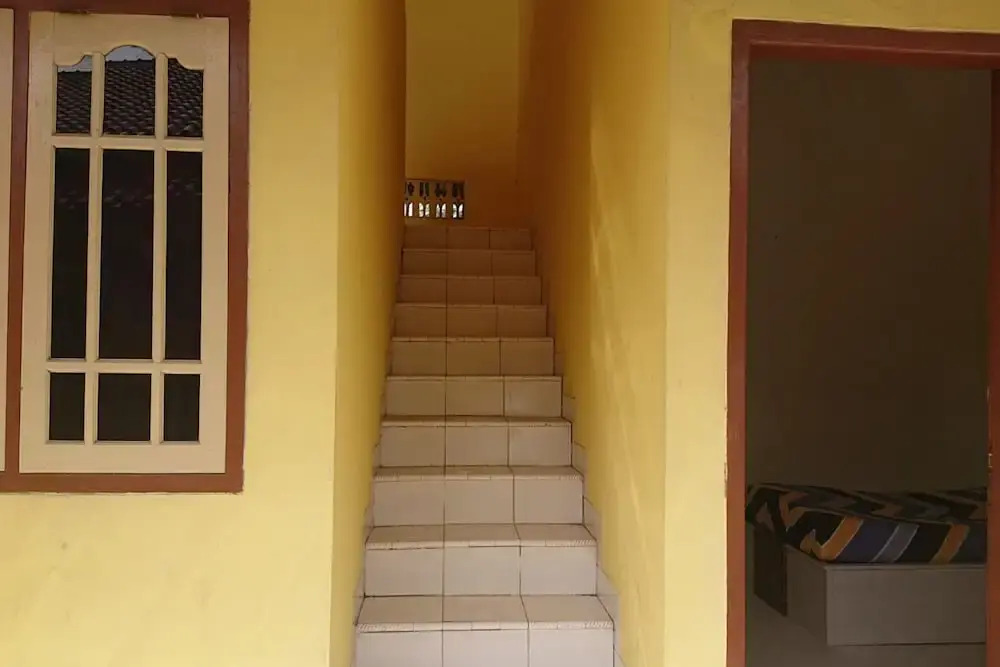 SPOT ON 93005 Berkah Kedawung Syariah Near Fakultas Farmasi Universitas Muhammadiyah Ahmad Dahlan Cirebon