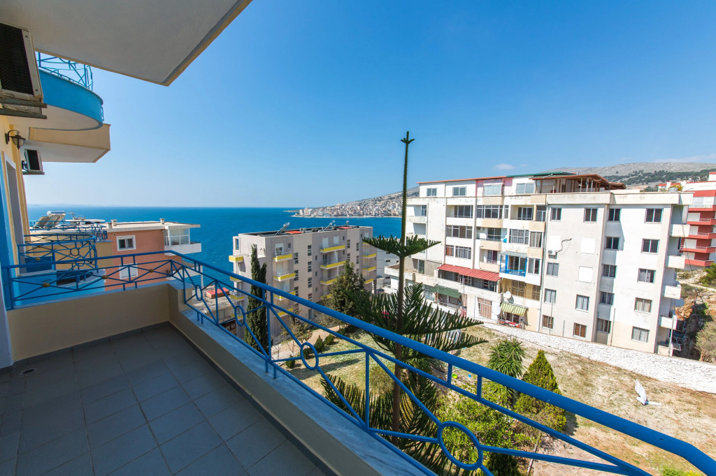 Blue Saranda Hotel