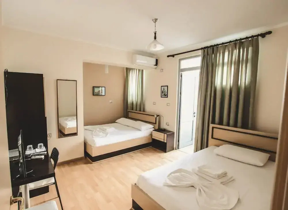 Hotel Relax