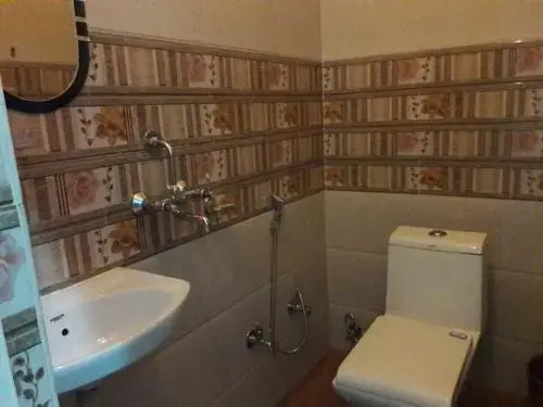 Om Shanthi paying guest house