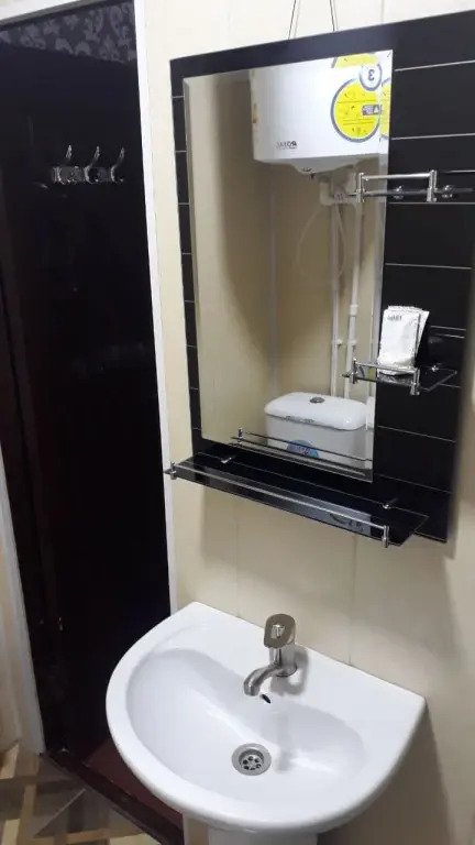 Nurshox Hotel