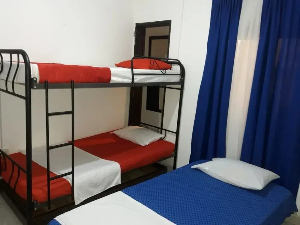 Aparta Hotel El Bosque zz