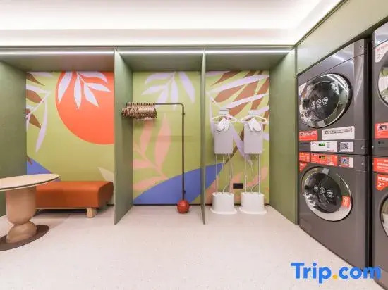 Orange Hotel (Beijing Changping Future Science City North Subway Station)