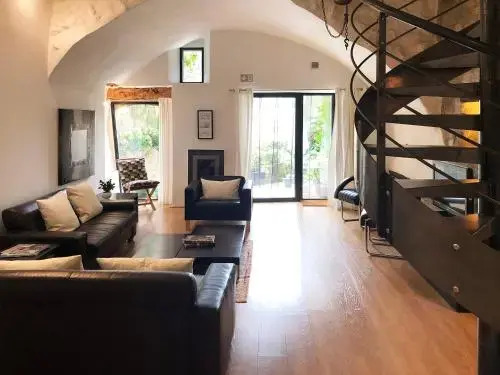 6 Rue Saint-Pierre