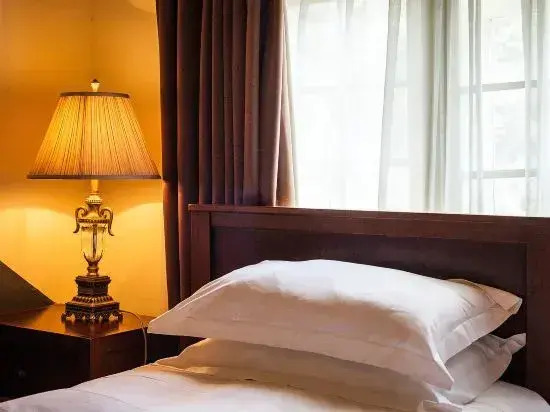 Yiyuan Hotel