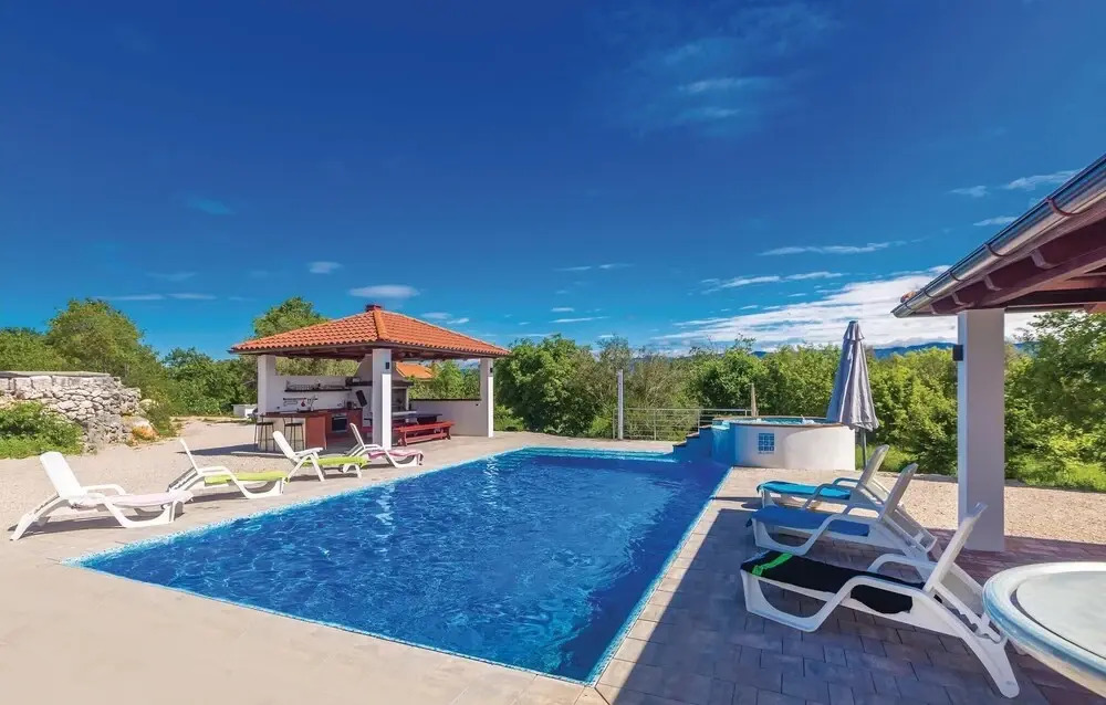 Awesome Home in Sveti Vid Dobrinjski with Hot Tub, WiFi & 6 Bedrooms