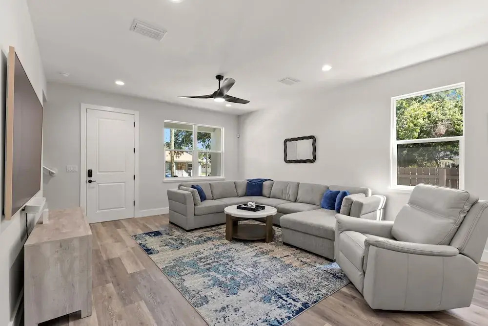 NEW Casa Cereza - Stunning New Build In Old Tampa