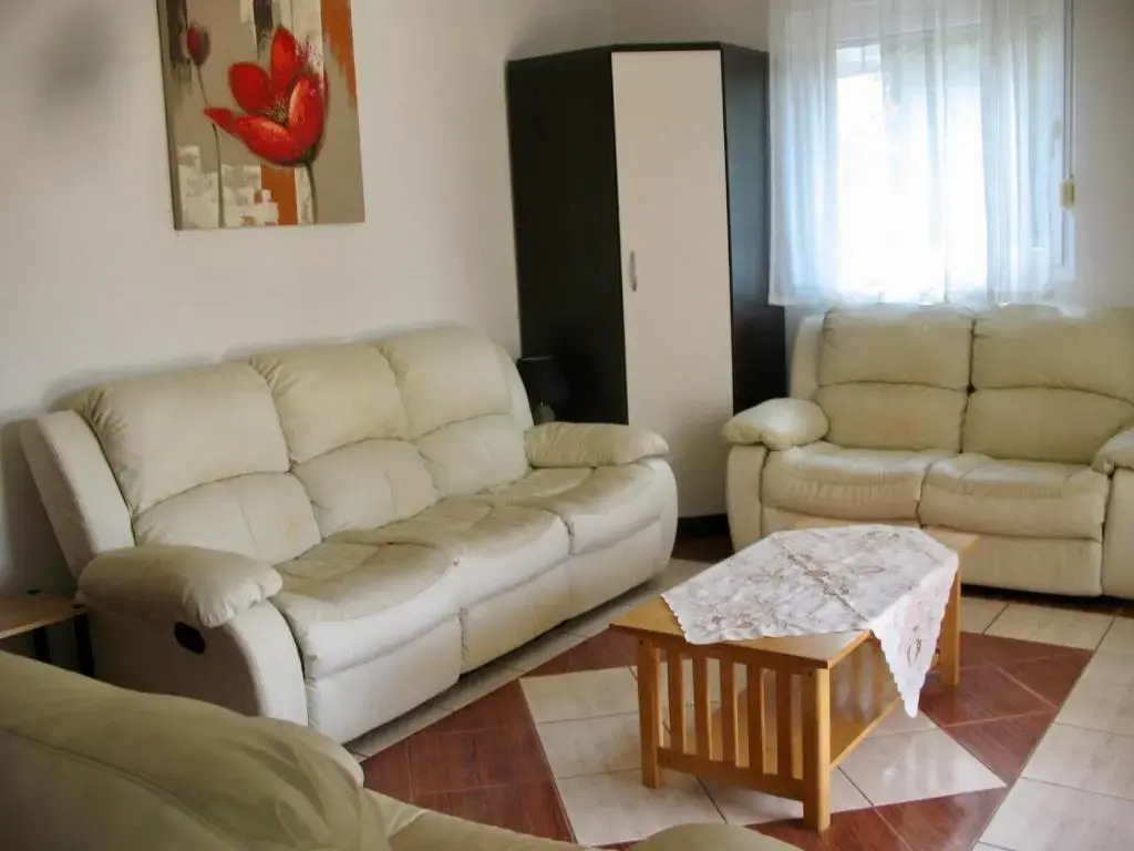 ZSA ZSA HOLIDAY HOME