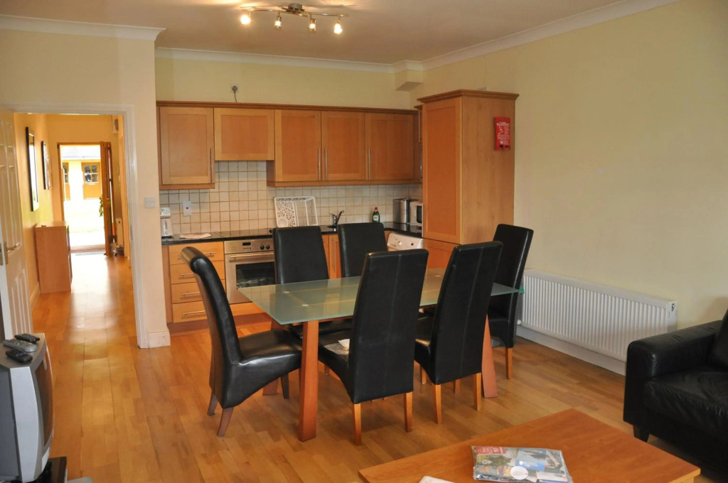 Heyward Mews Sleeps 6