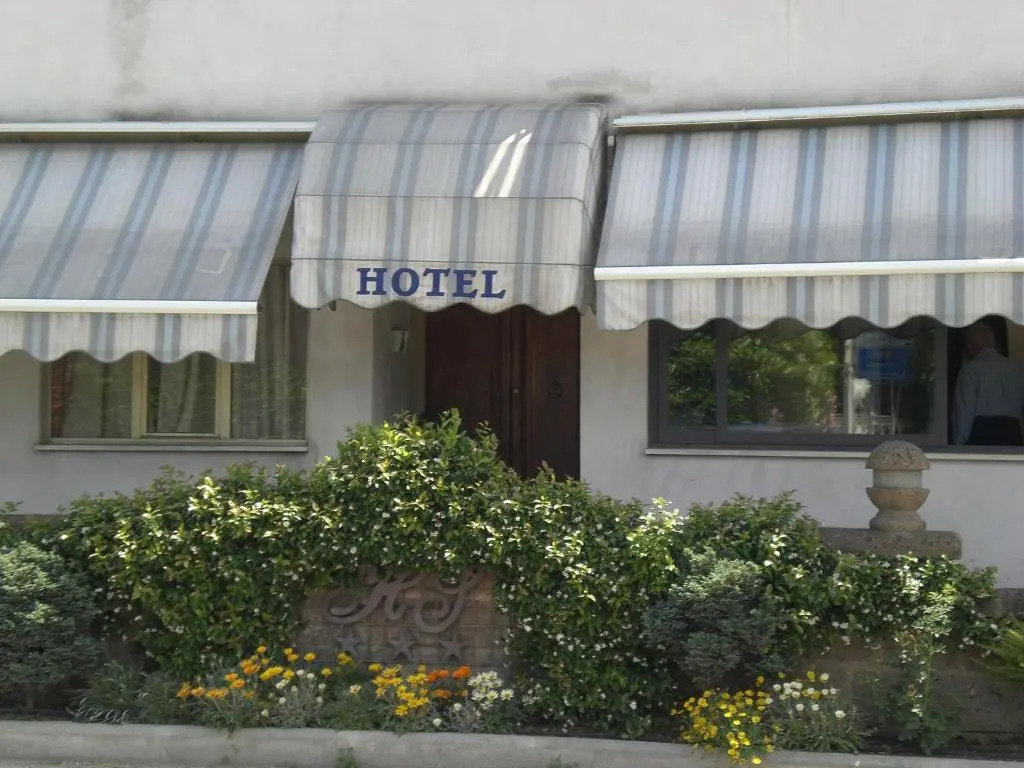 Hotel Sassacci