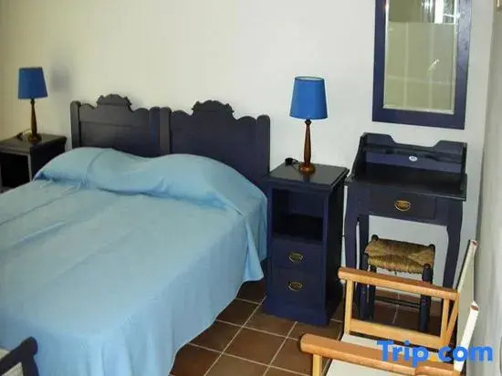 Irigoni Studio - Ikaria
