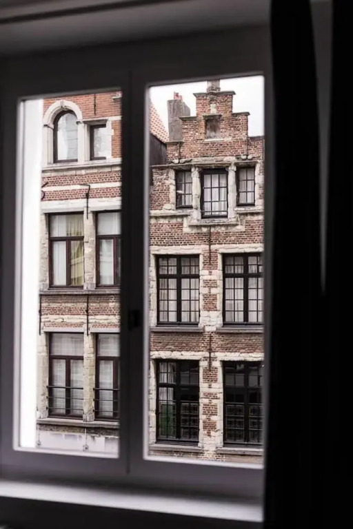 Gorgeous Getaway in the old City Centre Antwerp 2