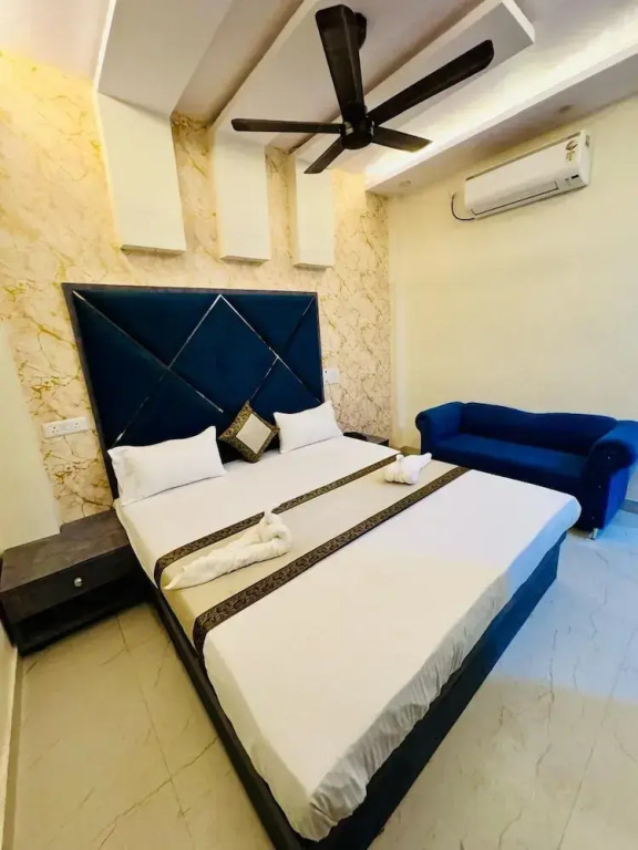 KashVi Hotels