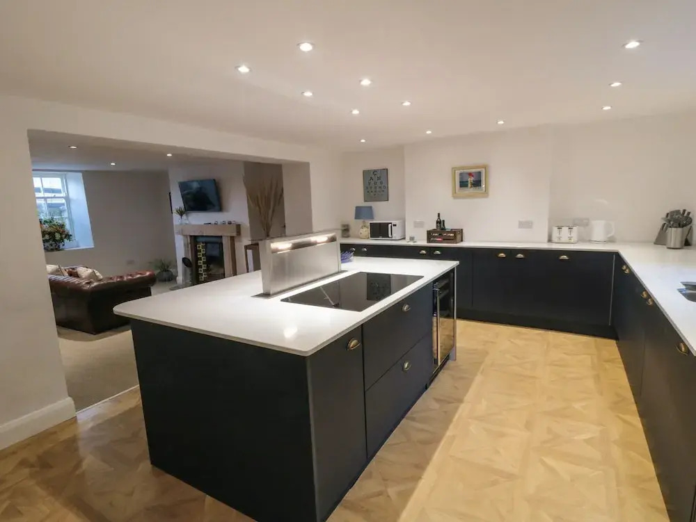 No.20 The Headland