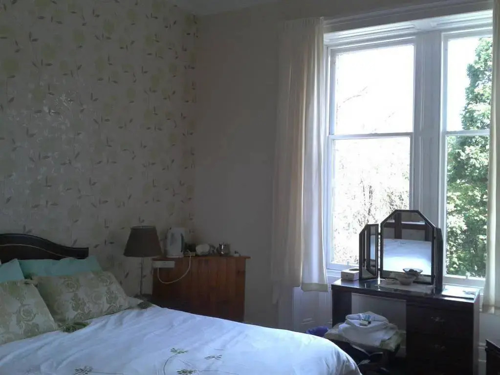 Heatherlie House