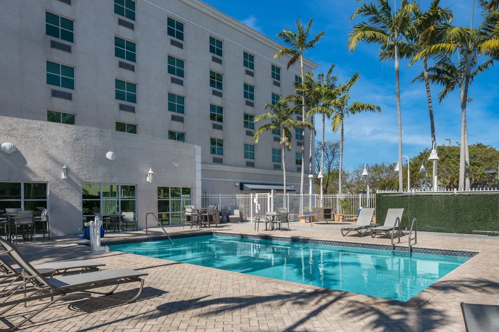Holiday Inn Express & Suites Miami Kendall by IHG