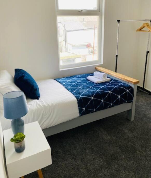 Stunning 3 Bed Holiday Home in Barry by Propertri