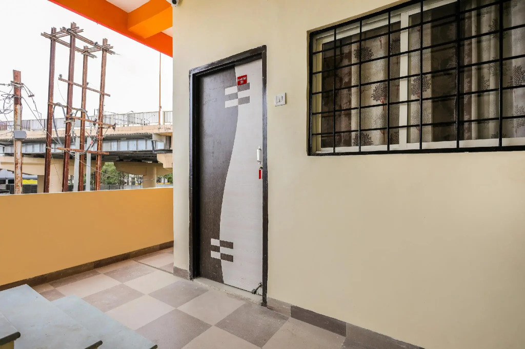 OYO 40502 Jai Devi Residency