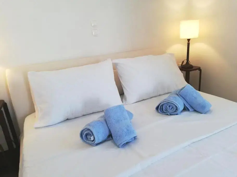 Loutra Kythnos Suites