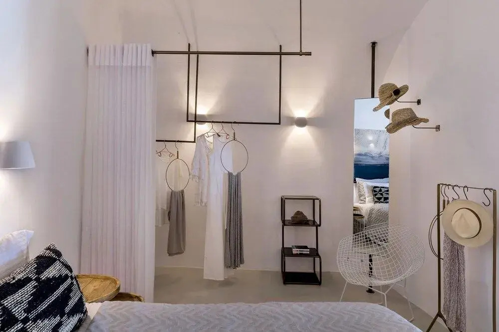 3 Elements by Stylish Stays