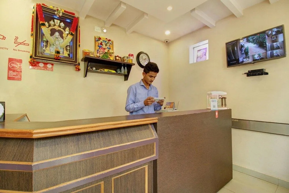 OYO Flagship 9018 The Residency