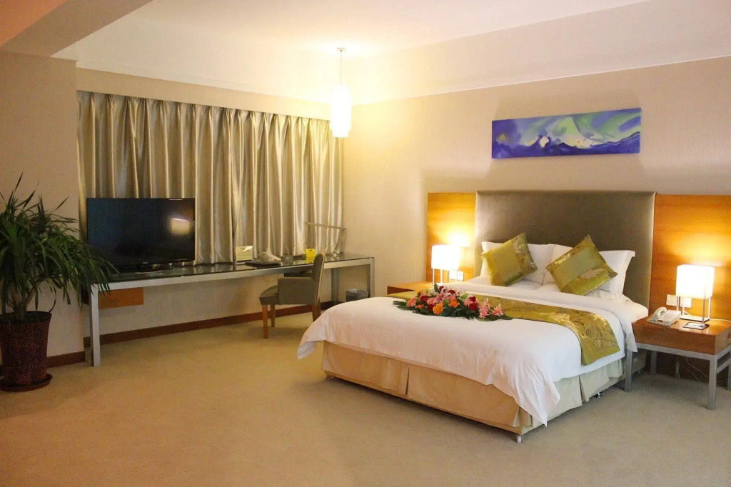 Vienna Classic Hotel (Hengtong Fortune Center Store)