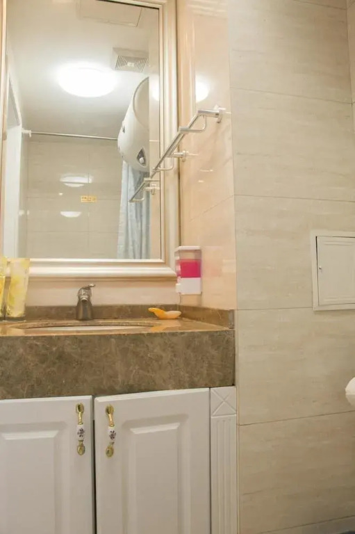 Yiyaju Hotel Apartment Qingdao 7080 Central Square