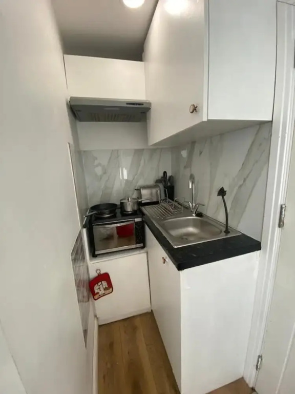 Comfortable Homely Studio Flat in Wembley