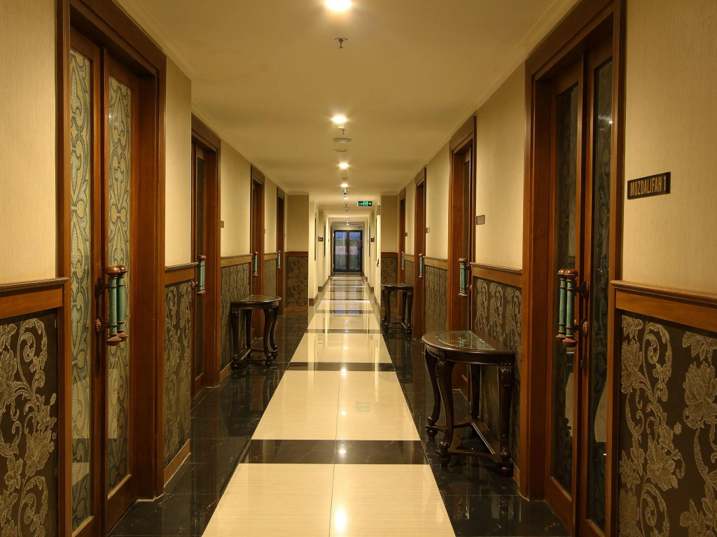 Aziza Syariah Hotel Solo by Horison
