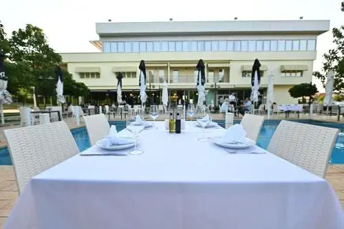 Hotel "La Villa" Ristorante Piscina Gelateria