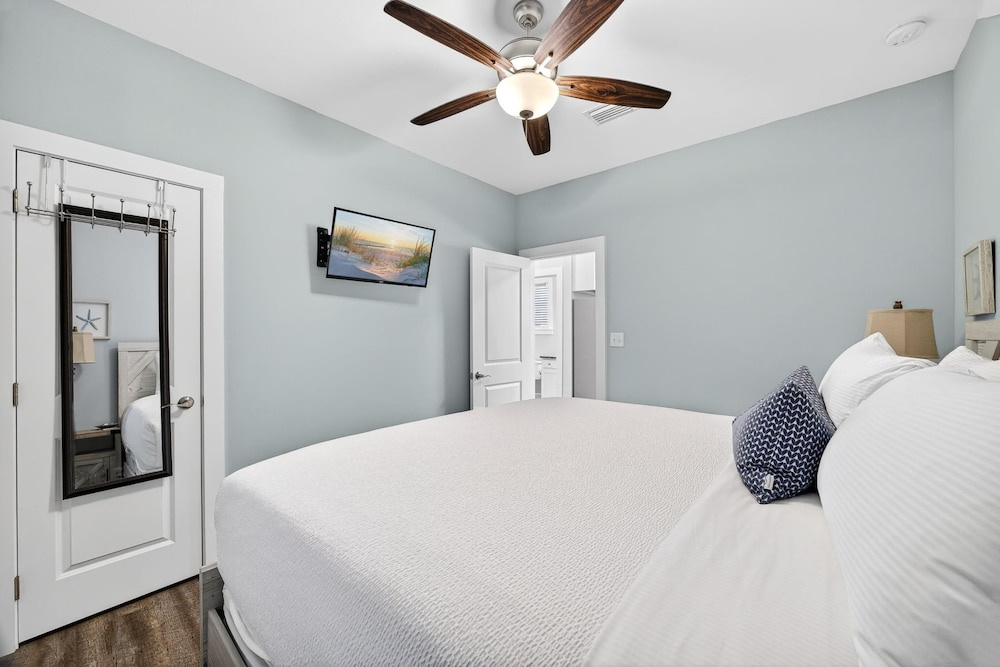 30A - Hidden Lakes Condo Rentals