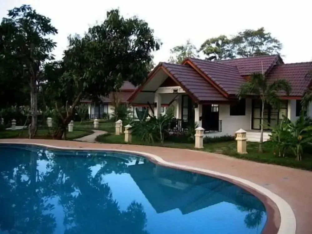 Pangrujee Resort