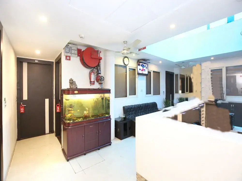 OYO 982 Hotel Royal Park