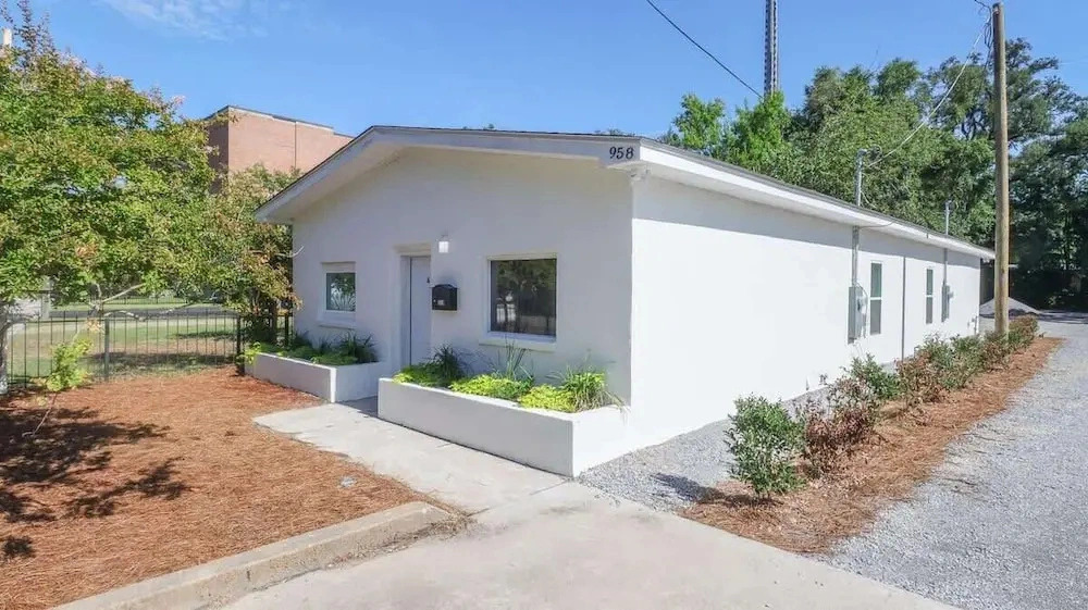 Cozy 2br/1ba Duplex Just Blocks From Downtown Biloxi, Beaches and Entertainment