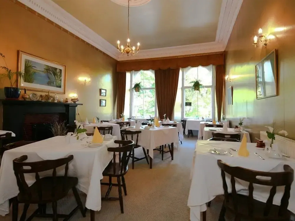 Halcyon Hotel