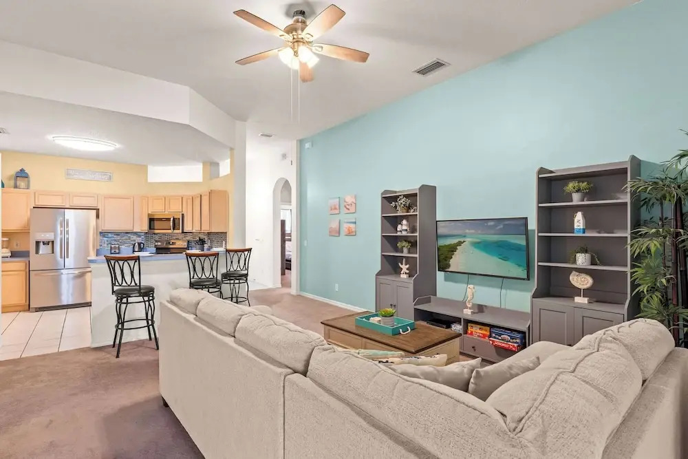 Poolside At Calabay - Home for 11 With Game Room, Pool & Hot Tub