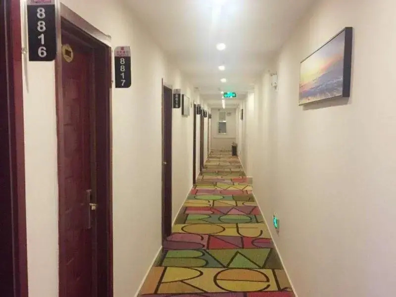 Shell Huanggang Luotian County Fengcheng Avenue Hotel