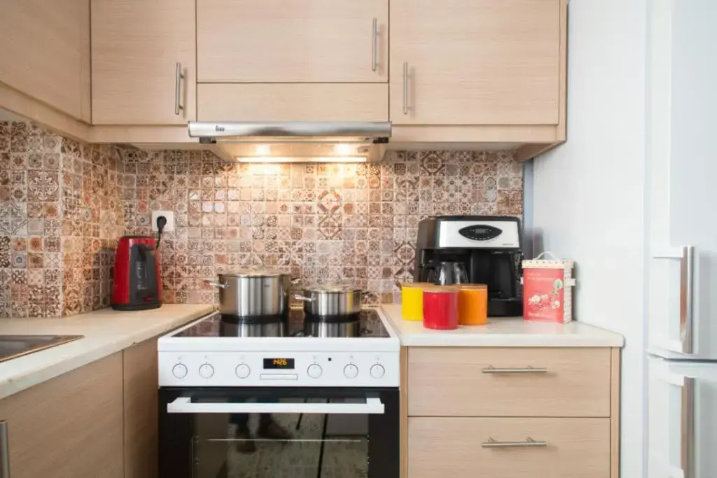 Live Like A Local Next To Acropolis