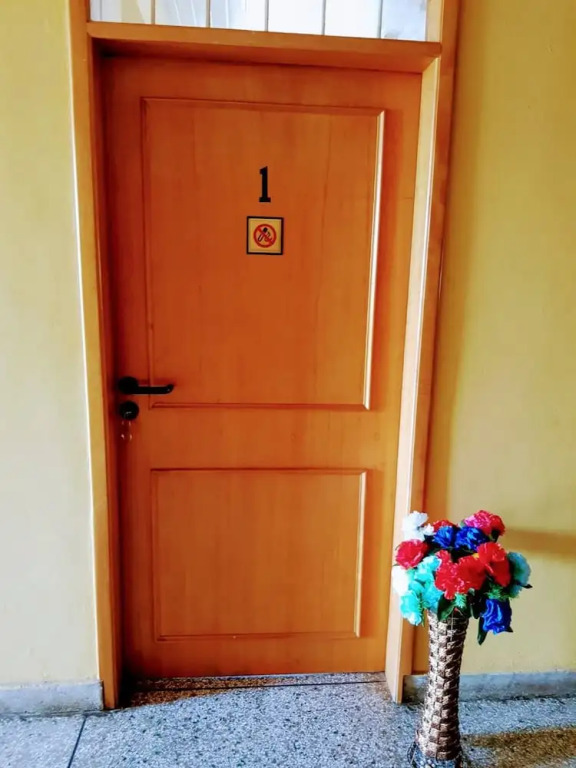 Renajoe Exclusive Guesthouse Tema Community 9