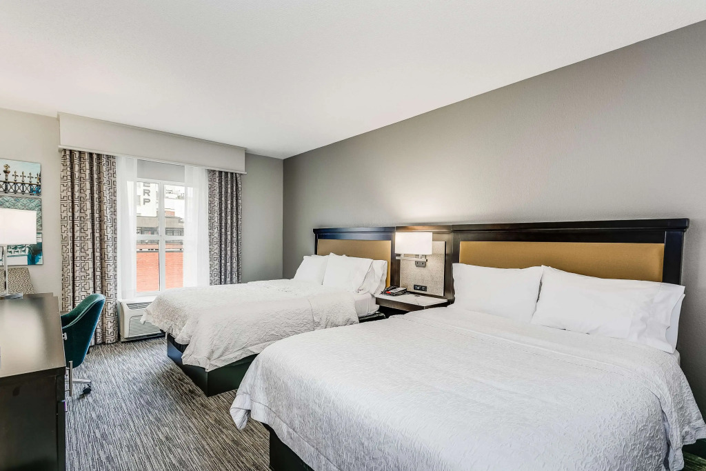 Hampton Inn & Suites Mobile - Downtown Historic District